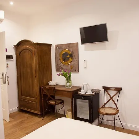 Guest house Atmosfere - 5 Terre E 1 2*